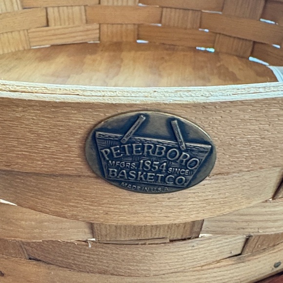 Round 13” Peterboro Basket Company Basket Leather Handles 1854 Made is USA NWT - Picture 2 of 7